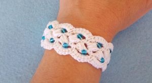 Easy Bracelet With Pearls